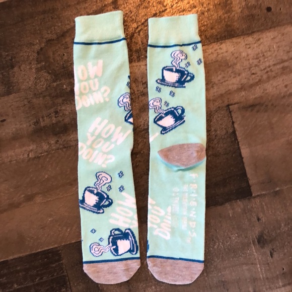 6 Pairs F.R.I.E.N.D.S. Socks - Picture 4 of 7